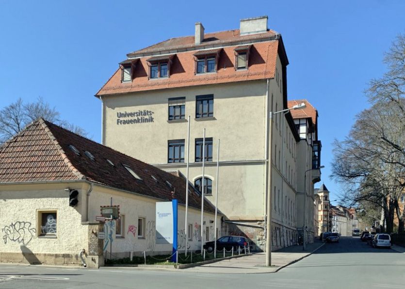 Auch die ehemalige Frauenklinik in der Bachstraße soll jetzt für den Bezug von Geflüchteten ertüchtigt werden.