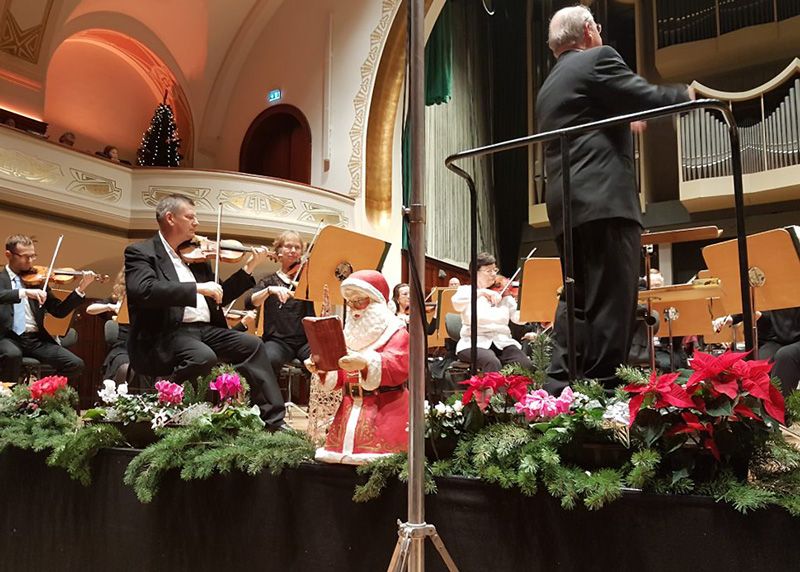 Das Sinfonieorchester Carl Zeiss Jena lädt wieder zum großen Weihnachtskonzert.