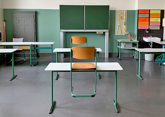Aufgrund der derzeitigen Wetterlage hat das Thüringer Bildungsministerium den Unterricht für Montag abgesagt.