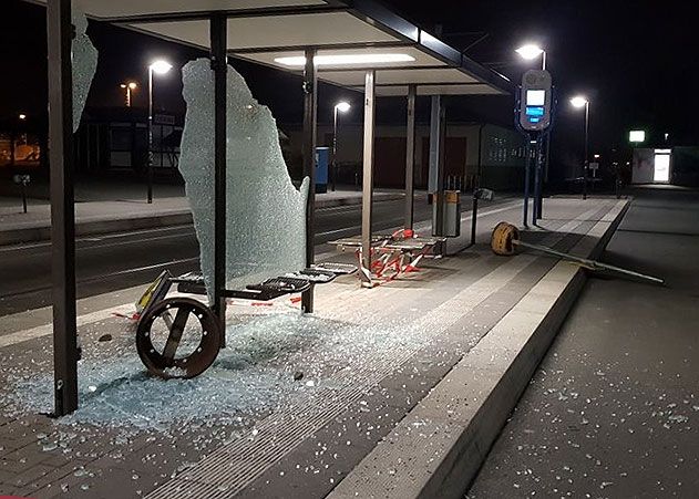 Demolierte Haltestelle in Jena-Göschwitz.