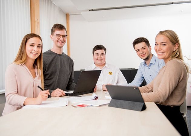 Komm ins Team! Die Agentur für Arbeit bildet bundesweit an verschiedenen Standorten aus.