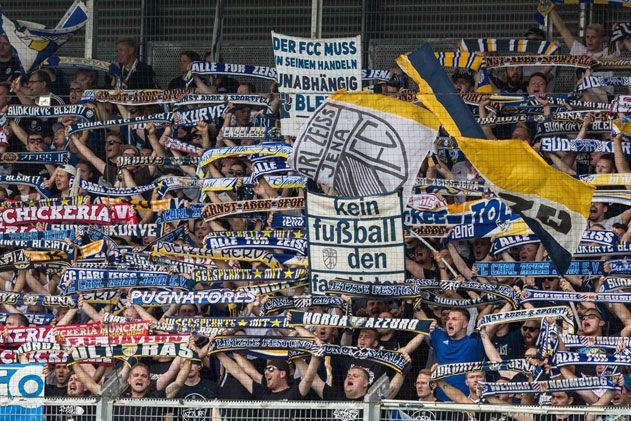 Der FC Carl Zeiss Jena hofft zum Heimspiel-Auftakt in der 3. Liga auf eine gut gefüllte Hütte.