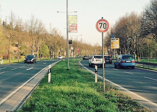 Baumaßnahmen Stadtrodaer Straße: Aufgrund von vermehrten Staus hat die Stadt das Baustellen-Management noch einmal überdacht.