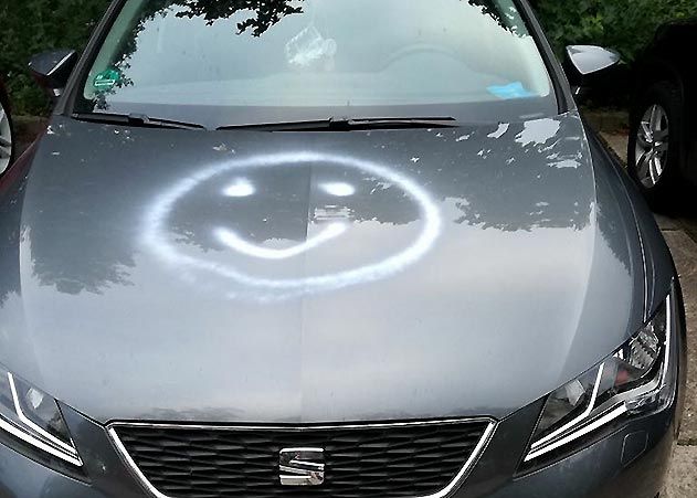 Elf Autos wurden in Jena-Lobeda mit Smileys beschmiert.