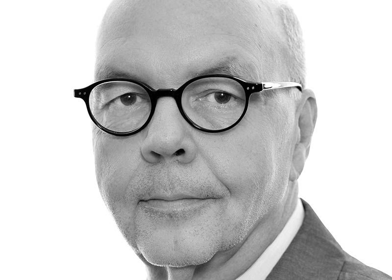 Entsetzen in Jena: Ex-Sparkassenchef Erhard Bückemeier (68) ist tot.