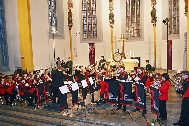 Höhepunkt der Jenaer Bläserweihnacht 2015 ist das Konzert der Brass Band BlechKLANG in der Stadtkirche St. Michael.