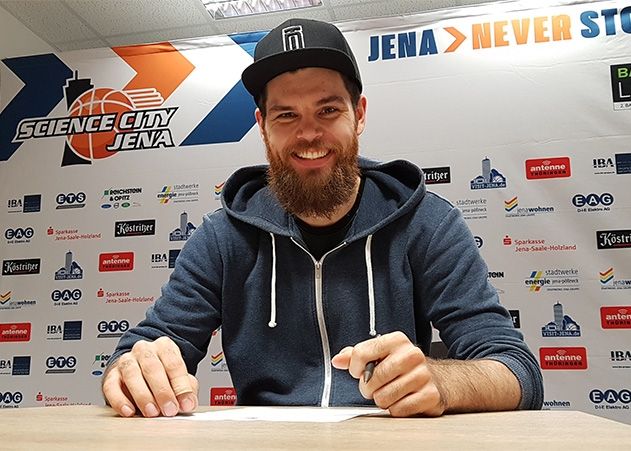Julius Wolf bleibt auch in der kommenden Saison weiter in Jena.