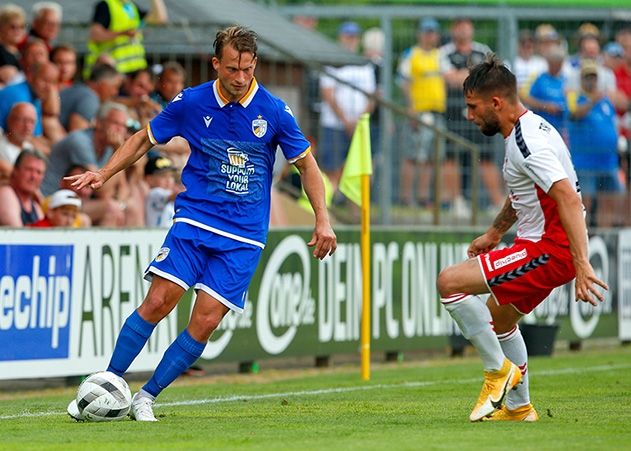 Maximilian Oesterhelweg bleibt ein Blaugelbweißer.