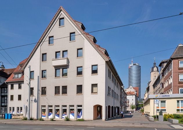 In der Saalstraße 8a soll bis Ende 2021 ein gemeinsames Kundencenter der Unternehmen der Stadtwerke Jena entstehen. Damit bündeln die Stadtwerke Jena erstmals die kompletten Service- und Beratungsangebote in der Innenstadt.