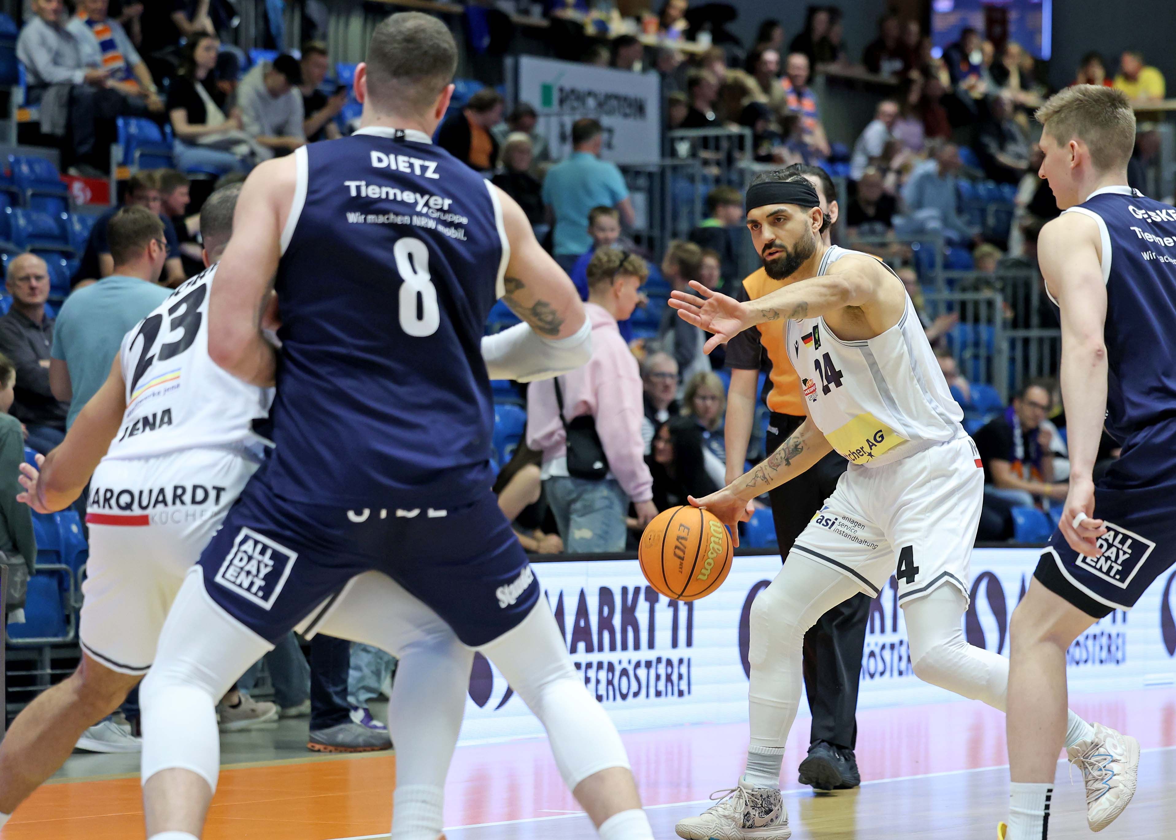 Schon am kommenden Freitag geht es mit dem ersten Playoff-Spiel gegen die FRAPORT SKYLINERS in Frankfurt weiter.