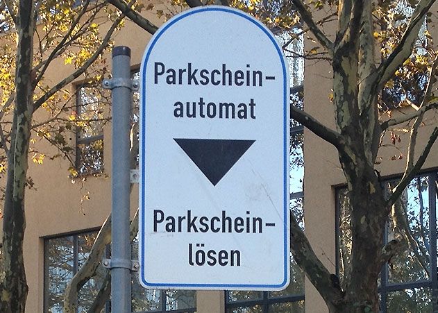 Der gesprengte Parkscheinautomat befand sich in der Ernst-Haeckel-Straße.