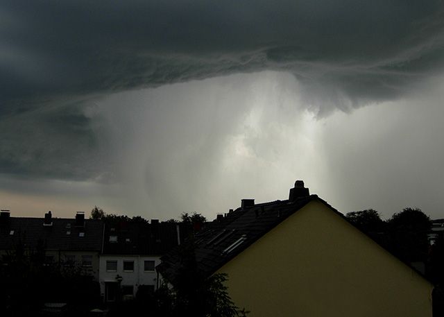 Der Deutsche Wetterdienst hat eine amtliche Unwetterwarnung von Mittwoch 22.00 Uhr bis Donnerstag 18.00 Uhr herausgegeben.