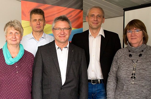 Der neue AfD-Vorstand in Jena: (von links nach rechts) Birgit Schild, Volker Hanemann, Ralf Schild, Niko Meinert, Grit Hoffmann.
