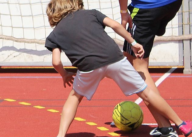 Zehn Plätze im Sommercamp des FC Carl Zeiss Jena spendiert jenawohnen Kindern von Mietern.