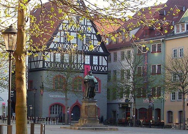 Zwei besondere Familienangebote hält am Wochenende das Stadtmuseum in Jena bereit.