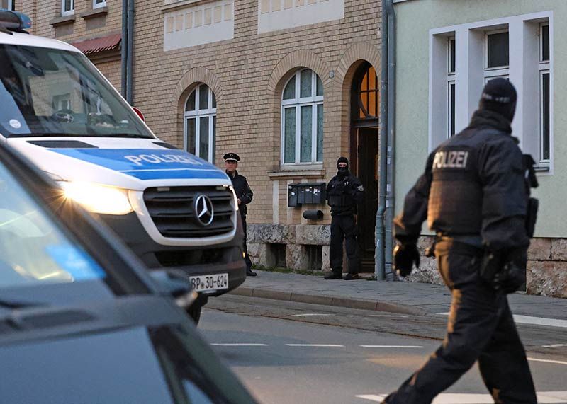 Gleich drei Wohnungen in Jena waren am Dienstagmorgen im Visier der Bundespolizei.