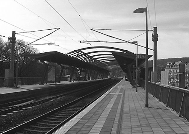 Der Zugverkehr am Paradiesbahnhof musste eingestellt werden.