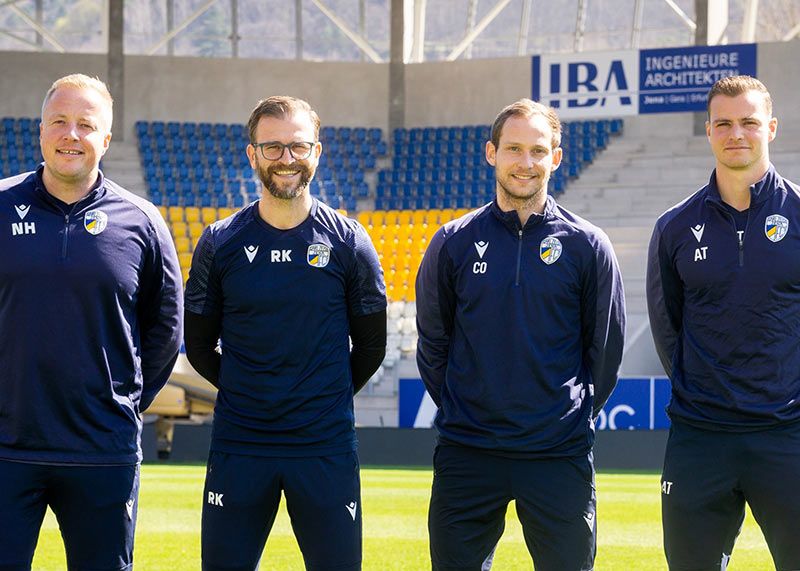 René Klingbeil und sein Trainerteam bleibt auch über den Sommer hinaus beim FC Carl Zeiss Jena.