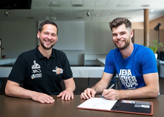 Headcoach Domenik Reinboth freut sich über die Vertragsverlängerung von Julius Wolf. Jenas dienstältester Akteur und Publikumsliebling unterschreibt bei Science City einen 2-Jahresvertrag bis zum Sommer 2023.