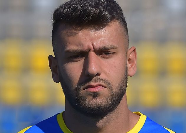 Der noch bis Sommer 2019 laufende Vertrag mit Flügelspieler Firat Sucsuz wurde aufgelöst.