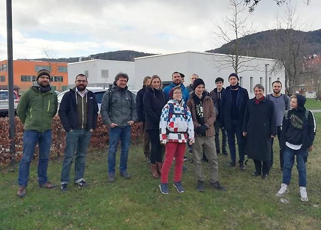 Am vergangenen Freitag fand ein Treffen von jungen Menschen aus der Parkour-Communitiy sowie führenden Vertretern der Stadverwaltung (OB Schröter und Dezernent Denis Peisker) im Jugendzentrum polaris statt.