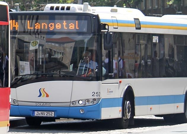 Umleitung Linie 14 durch Bauarbeiten in der Lutherstraße in Jena.