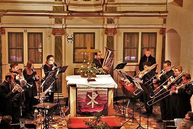 Das Konzert ist in seiner Professionalität durchaus einer der musikalischen Höhepunkte in der Vorweihnachtszeit in unserer Stadt.