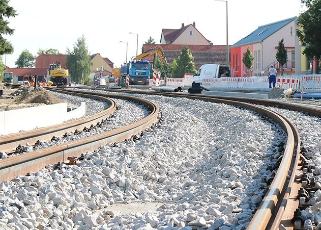 Gleisneubau im ersten Abschnitt der Baumaßnahme in Jena-Nord.