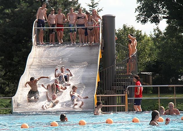 Dank eines herrlichen Sommers mit hohen Temperaturen konnten Jenas Freibäder einen neuen Besucherrekord verzeichnen.