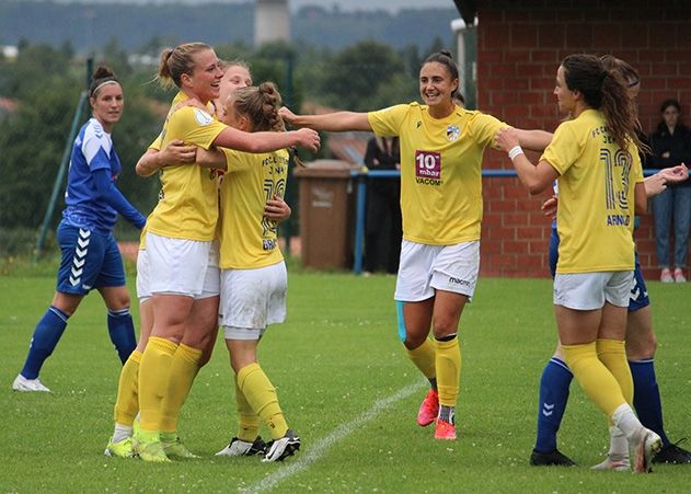 Mit einem 2:0-Sieg beim TSV Jahn Calden ziehen die Bundesliga-Frauen des FC Carl Zeiss Jena in die zweite Runde des DFB-Pokals ein.