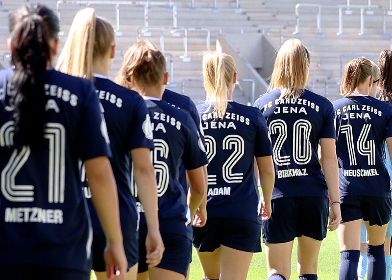 Bei Sieg gegen die HSV-Frauen kann weiterhin vom Aufstieg geträumt werden.