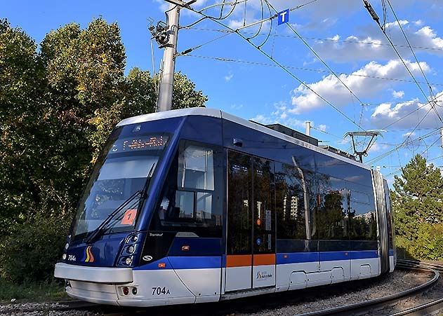 Jetzt umsteigen vom Auto auf den ÖPNV und in den Frühling fahren mit den Straßenbahnen des Jenaer Nahverkehrs.