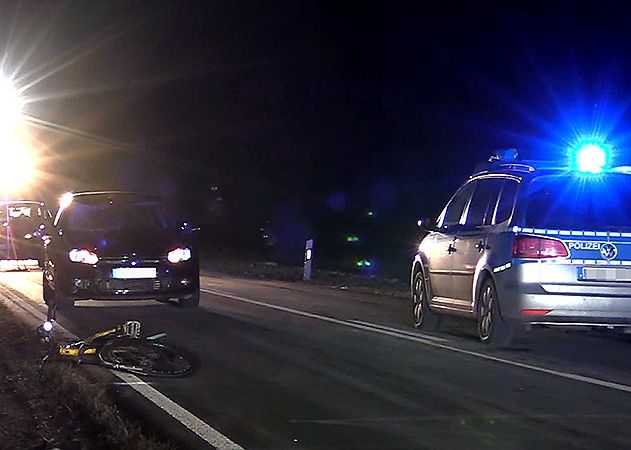 Der 40-jährige Radfahrer starb auf dem Weg ins Uniklinikum Jena.