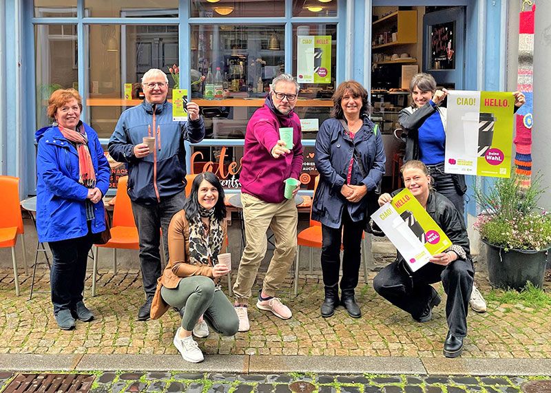 Kampagnenauftakt zu MISSIONMEHRWEG in Erfurt bei Henner Sandwiches. Auch die Jenaer Gastronomien werden in den kommenden Wochen mit Informationsmaterialien auf das Thema aufmerksam machen.