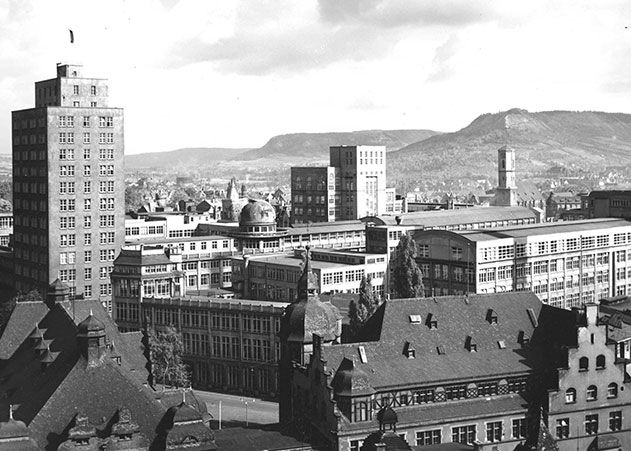 Hauptwerk von Carl Zeiss in Jena im Jahre 1958.
