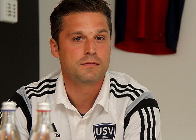 FF USV-Cheftrainer Daniel Kraus will mit seinem Team den dritten Sieg in Folge landen. Erster Pflichtspielgegner 2015 ist die SGS Essen.