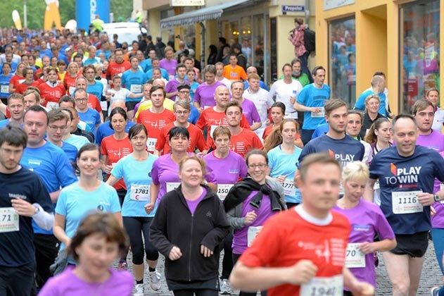 Magnet Jenaer Firmenlauf: Knapp 2.000 Läufer gingen an den Start.