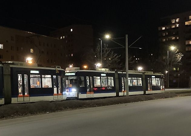 Trotz Ausgangssperre: Busse und Bahnen des Jenaer Nahverkehr fahren nachts weiterhin nach Plan.