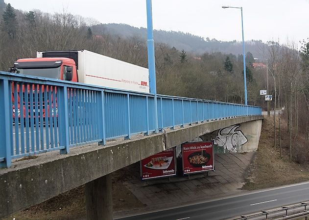 Die Anfang der 1970er Jahre errichtete Brücke muss dringend saniert werden.