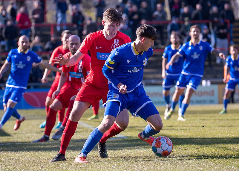 Alexander Prokopenko sichert mit seinem Treffer zum 2:0 den Auswärtssieg beim SV Lichtenberg 47.