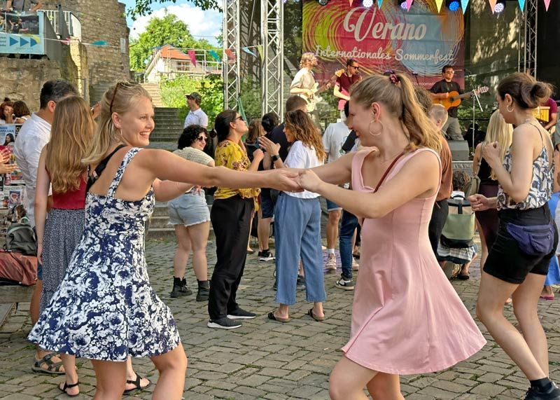 Sommer, Sonne und Rhythmen: Drei Tage feierte der Jenaer Verein Iberoamerica sein internationales Straßensommerfest „Verano“.