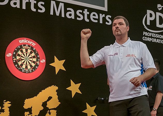 Die große Überraschung des zweiten Tages der German Darts Masters in Jena war Steffen Siepmann aus Gehrden bei Hannover.