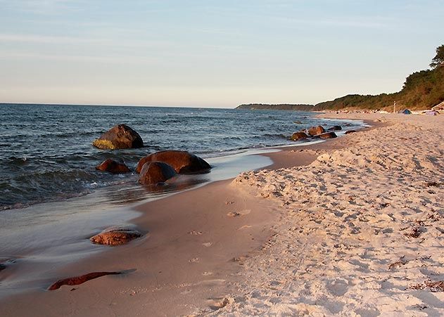 Grundsätzlich ist auch für Arbeitslose Urlaub möglich, sofern gesetzliche Vorgaben beachtet werden.