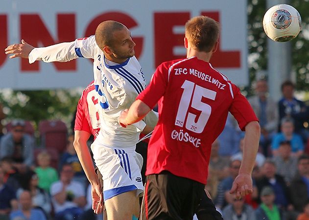 Jakub Wiezik erzielt per Kopf in der 114. Minute den Siegtreffer.