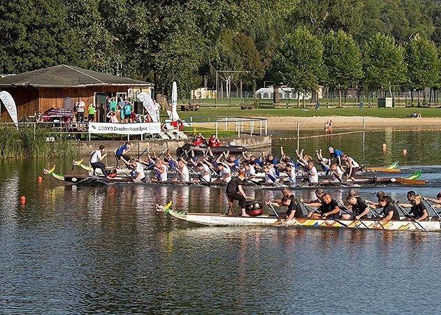 Es ist wieder GODYO Drachenboot-Sprint auf dem Schleichersee in Jena.