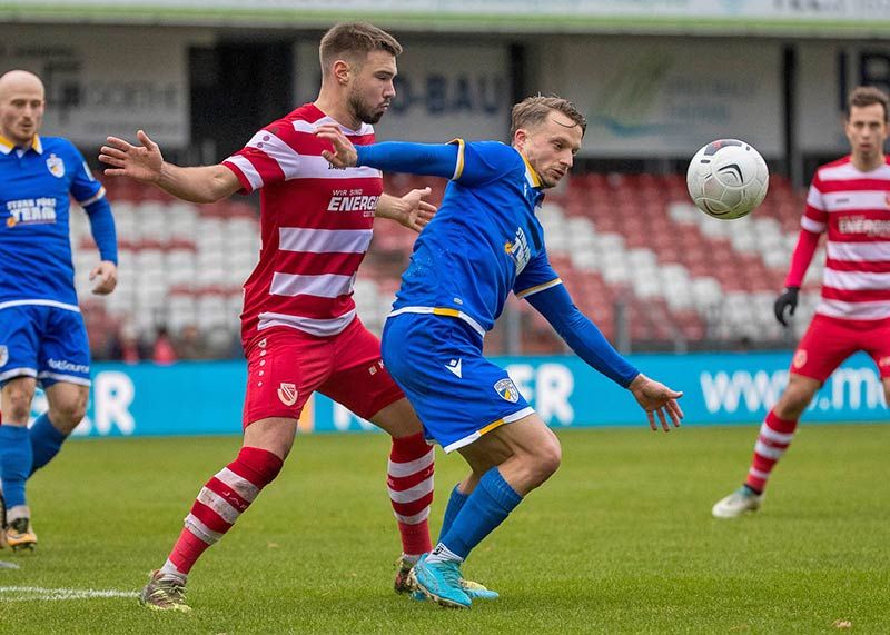 Maximilian Oesterhelweg hier im Spiel gegen seinen zukünftigen Verein FC Energie Cottbus.